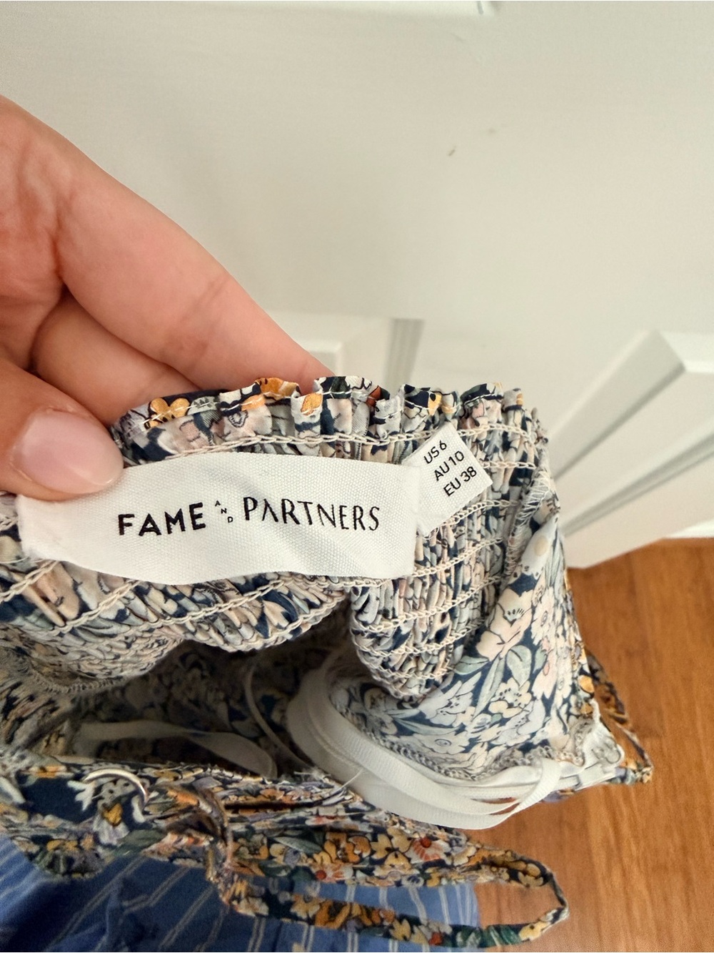 Fame and Partners Floral Maxi Dress Size 6 - Picture 9 of 10